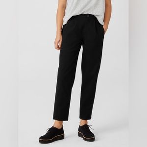 Eileen Fisher Organic Cotton Denim Tapered Pant in Black Size Medium